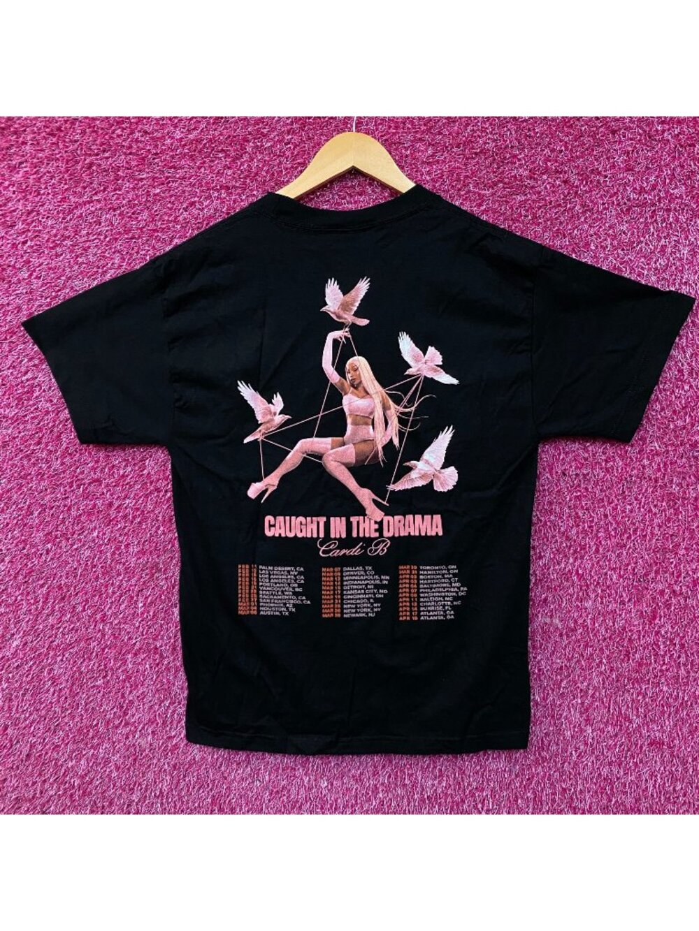 Cardi B Caught in the Drama "Little Miss Drama Tour" Graphic T-Shirt Medium